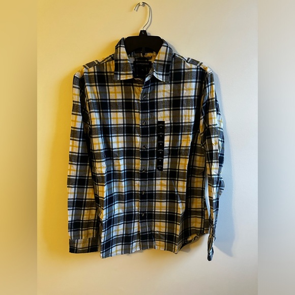 NWT NEVER WORN - Slim Fit Button Down Shirt - Picture 1 of 5